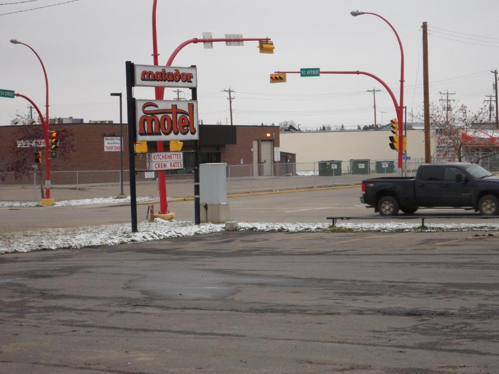 Matador Motel Drayton Valley Exterior foto